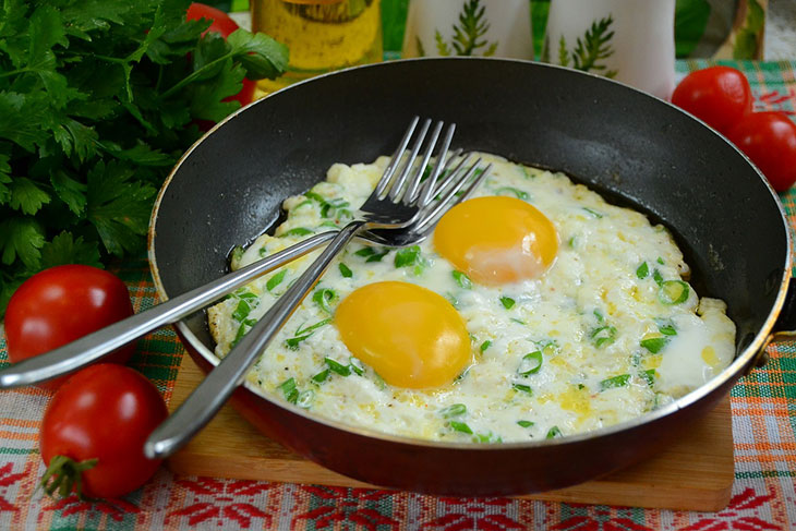 Яєчня по-балканськи