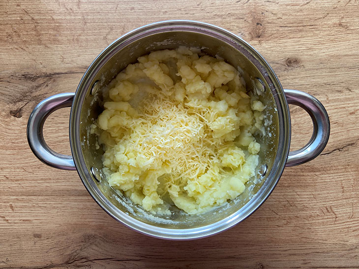Запіканка з картоплі та м'ясного фаршу - ситна вечеря з доступних продуктів