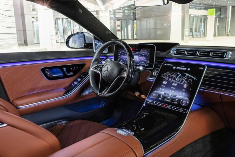 Mercedes-Benz S-Класса: стильный и комфортный седан