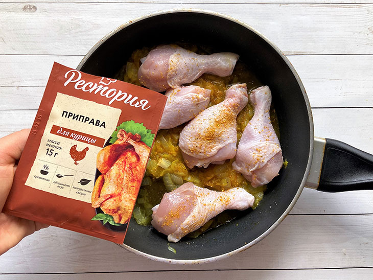 Курка в цибульному соусі по-єврейськи - із найпростіших продуктів