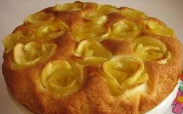Шарлотка з яблуками в духовці - Покрокові рецепти приготування