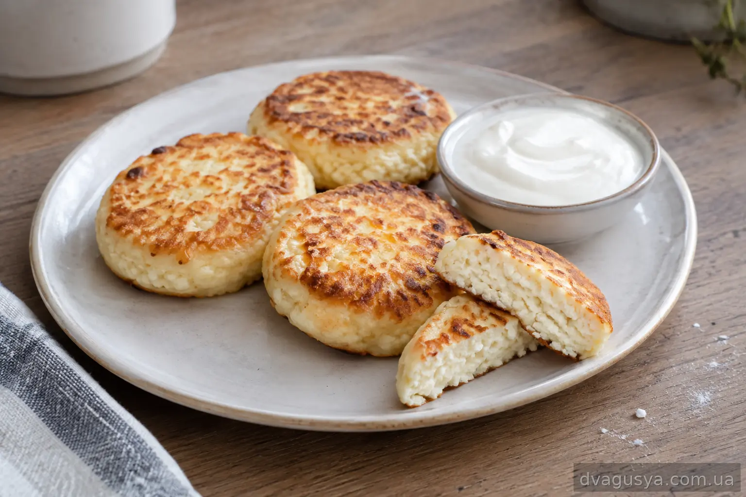 Класичні сирники на сковороді