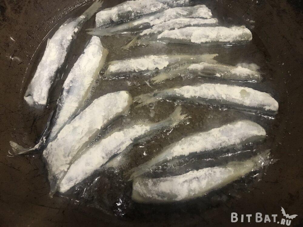Смажена мойва. Як приготувати мийву смачно на сковороді
