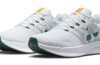 Чоловічі бігові кросівки NIKE