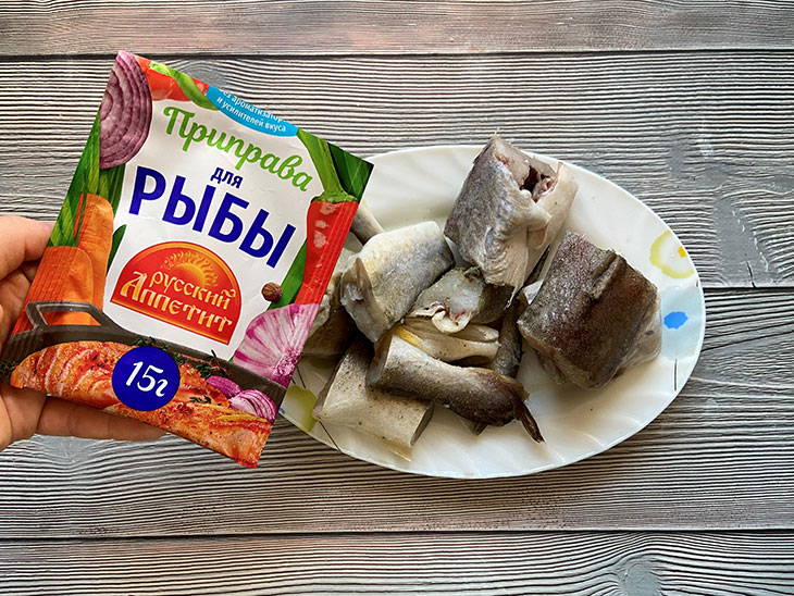 Тушкована риба по-грецьки