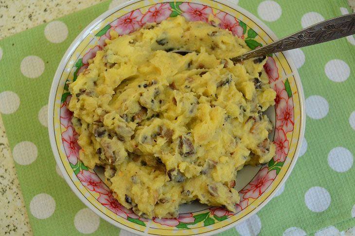 Картопляно-грибні рулетики з лаваша – смачна страва з доступних продуктів