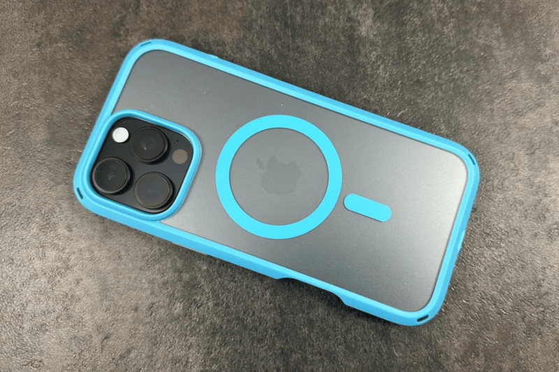 Чехлы для iPhone 16 Pro Max