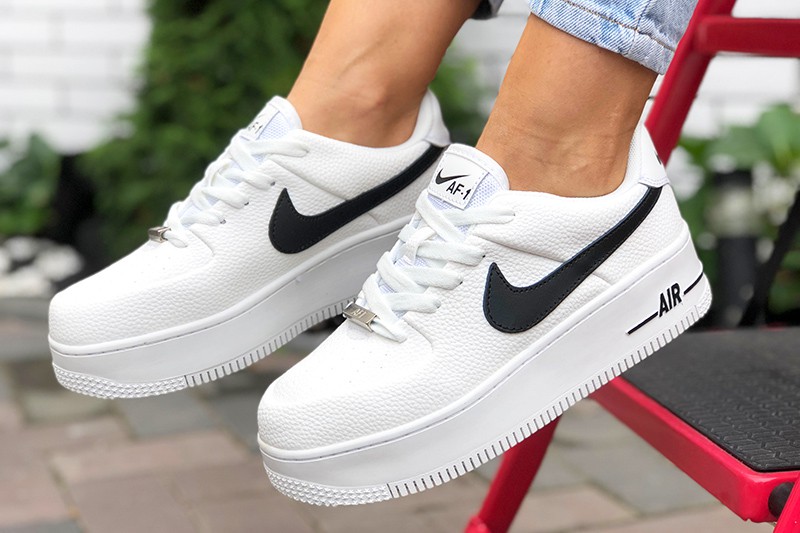 Как заказать товары Nike из Молдовы с доставкой в Украину