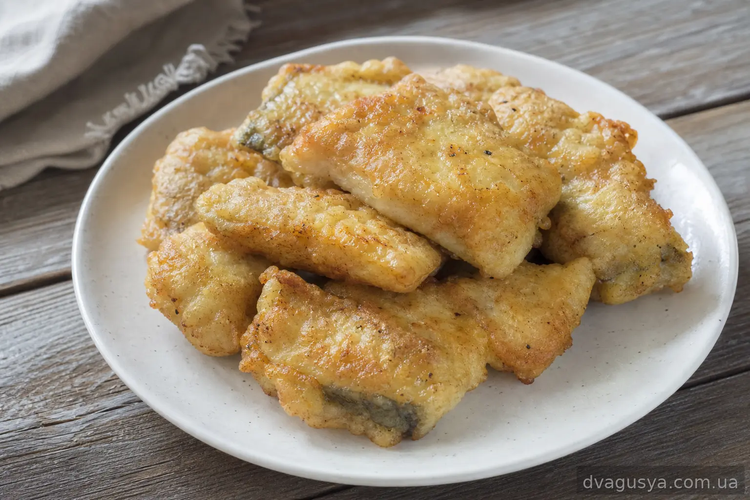 Класичний кляр для риби з цибулею