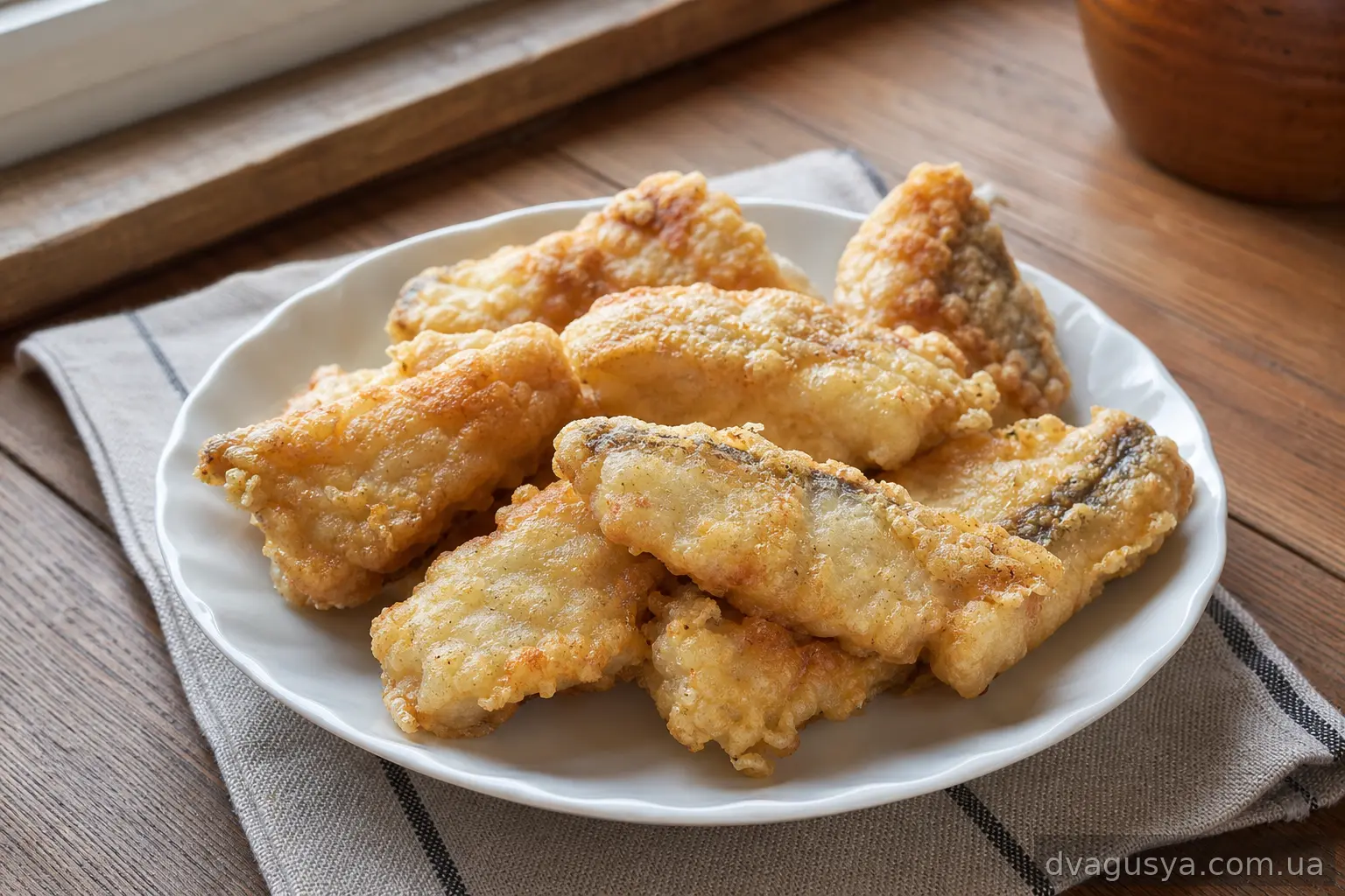 Класичний кляр для риби з цибулею