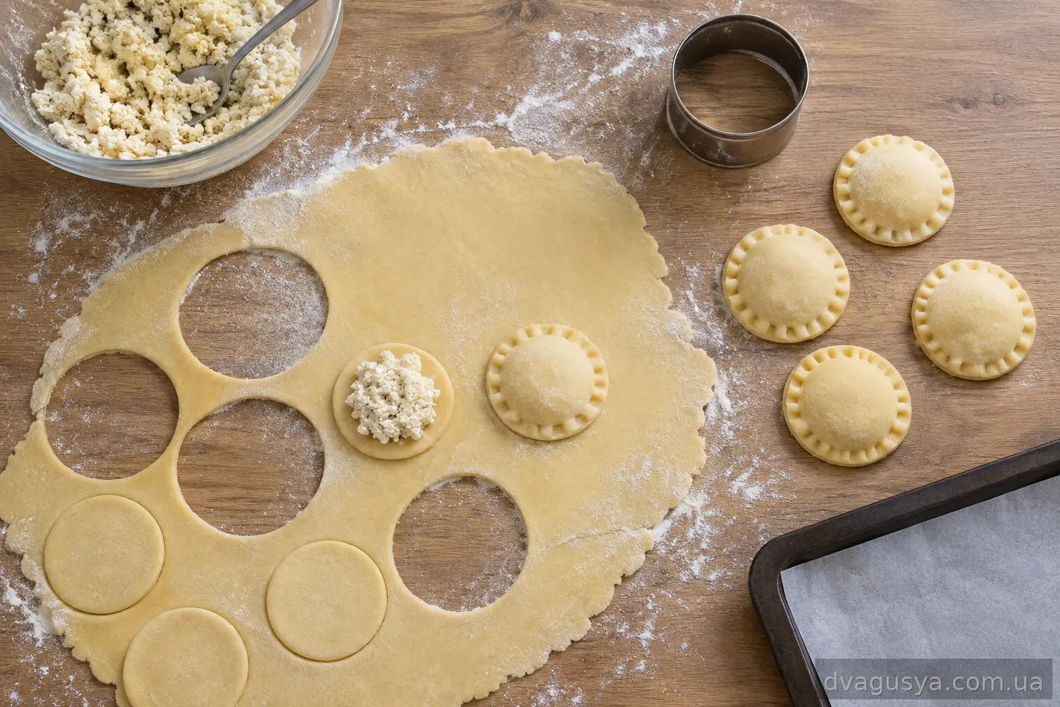 Сформоване печиво з сирною крихтою